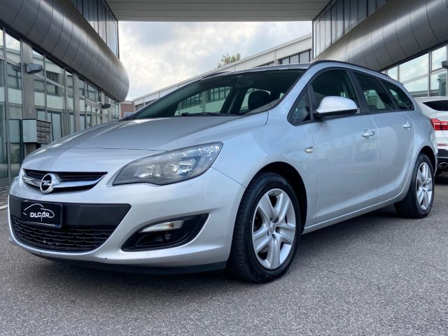 Opel Astra 1.6 CDTI EcoFLEX Sports Tourer Cosmo - foto 3 di 4