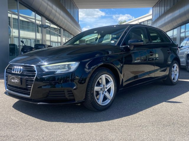 Audi A3 SPB 30 TDI Admired - foto 3 di 4