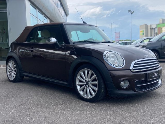 MINI Cabrio Mini 1.6 16V Cooper D Cabrio - foto 2 di 4