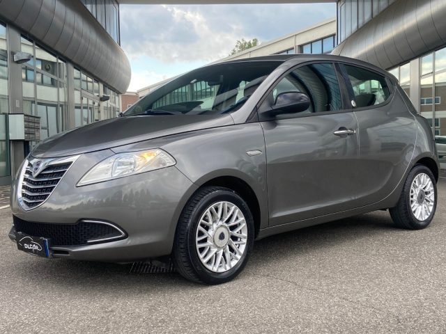 Lancia Ypsilon 1.2 69 CV 5P. GPL Ecochic Gold - foto 3 di 4