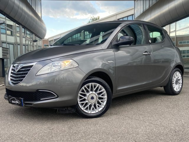 Lancia Ypsilon 1.2 69 CV 5P. GPL Ecochic Gold usato a CESENATICO