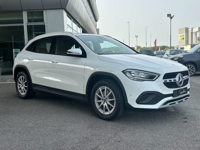 Mercedes-Benz GLA 200 D Automatic Executive - foto 2 di 4