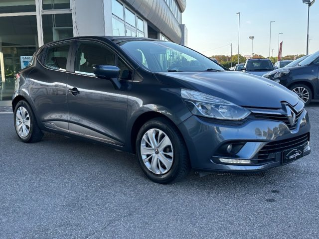 Renault Clio 1.2 75 CV 5P. Duel - foto 2 di 4