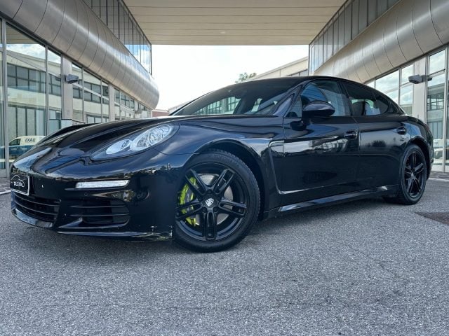 Porsche Panamera 3.0 Diesel Edition, del 2015, 176.600 km, in vendita a Cesenatico (FC)
