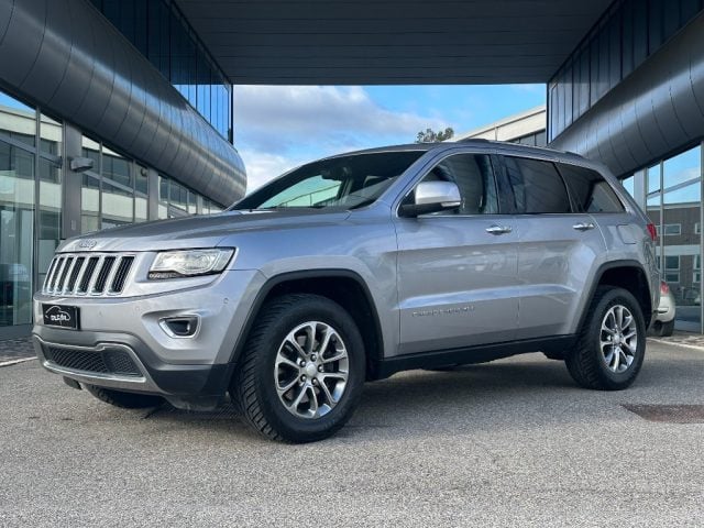 Jeep Grand Cherokee 3.0 V6 CRD 250 CV Multijet II Overland - foto 3 di 16