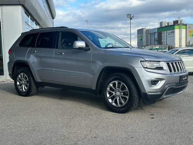 Jeep Grand Cherokee 3.0 V6 CRD 250 CV Multijet II Overland - foto 2 di 16