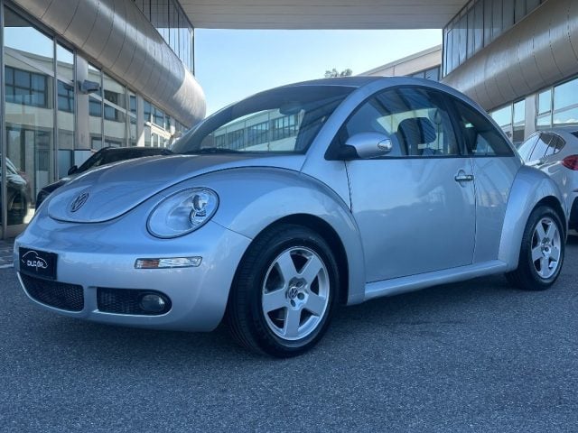 Volkswagen New Beetle 1.6 - foto 3 di 4