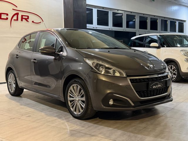 Peugeot 208 1.2 PureTech 82CV 5P. Signature - foto 2 di 4