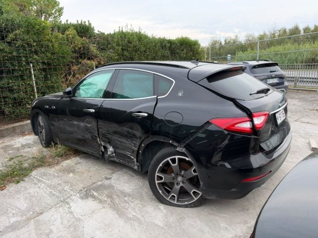 Maserati Levante V6 Diesel 275 CV AWD Incidentata - foto 4 di 4