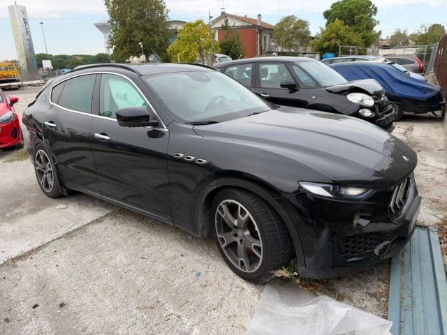 Maserati Levante V6 Diesel 275 CV AWD Incidentata - foto 3 di 4