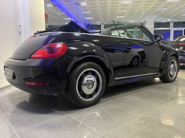 Volkswagen Maggiolino Cabrio 1.2 TSI 50° Anniversario Design - foto 4 di 4