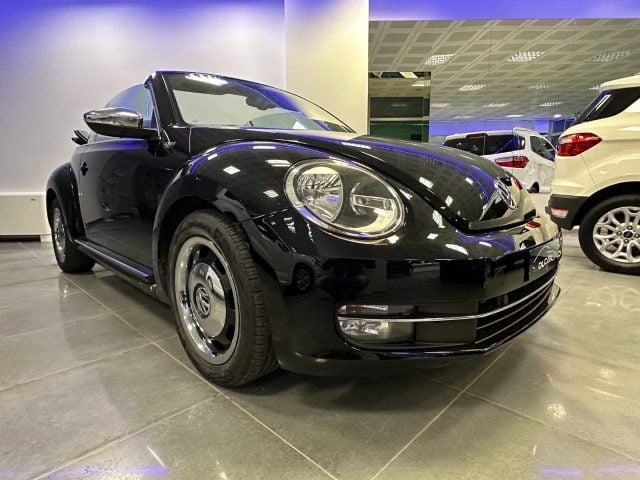 Volkswagen Maggiolino Cabrio 1.2 TSI 50° Anniversario Design - foto 2 di 4