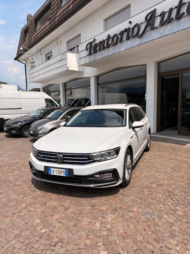 Volkswagen Passat Variant 2.0 TDI SCR EVO DSG R LINE - foto 4 di 4