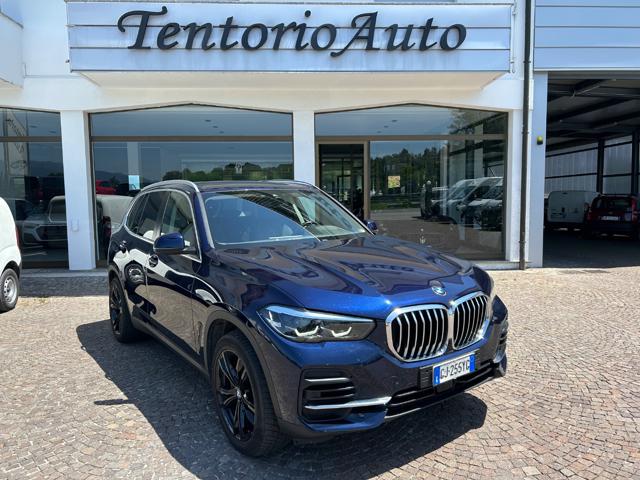BMW X5 xDrive30d 48V Business usato a GARBAGNATE MONASTERO