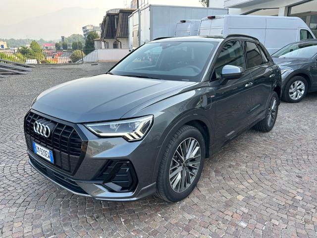 Audi Q3 45 TFSI e S tronic S line edition - foto 2 di 4