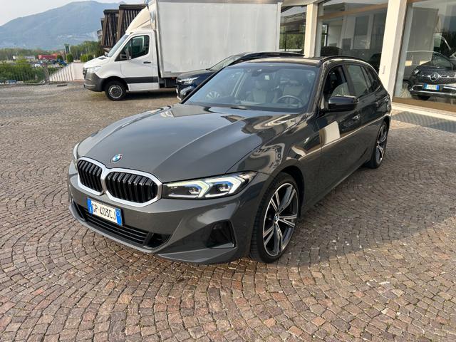 BMW 320 d 48V xDrive Touring sport - foto 2 di 4