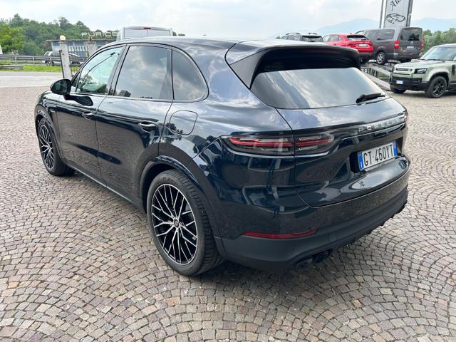 Porsche Cayenne 3.0 V6 E-Hybrid - foto 4 di 13