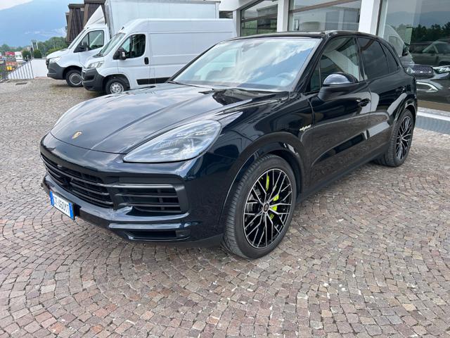 Porsche Cayenne 3.0 V6 E-Hybrid - foto 2 di 13