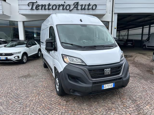 Fiat Ducato 33 2.2 Mjt 120CV PM-TM Furgone, del 2023, 5.300 km, in vendita a Garbagnate Monastero (LC)
