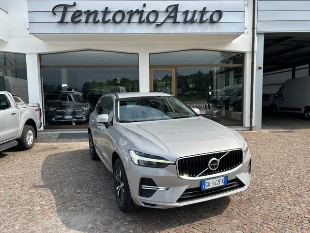 Volvo XC60 B4 (d) AWD automatico MOMENTUM, del 2022, 78.000 km, in vendita a Garbagnate Monastero (LC)