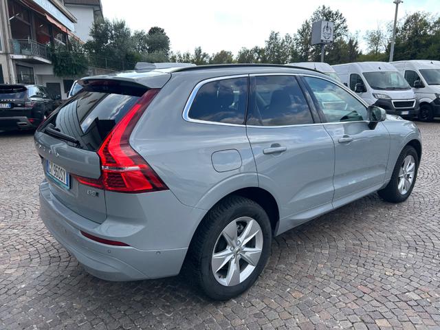Volvo XC60 B5 AWD automatico Core - foto 4 di 4