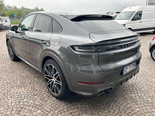 Porsche Cayenne 3.0 V6 E-Hybrid - foto 4 di 4