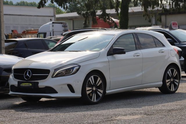 Mercedes-Benz A 180 Premium - foto 3 di 4