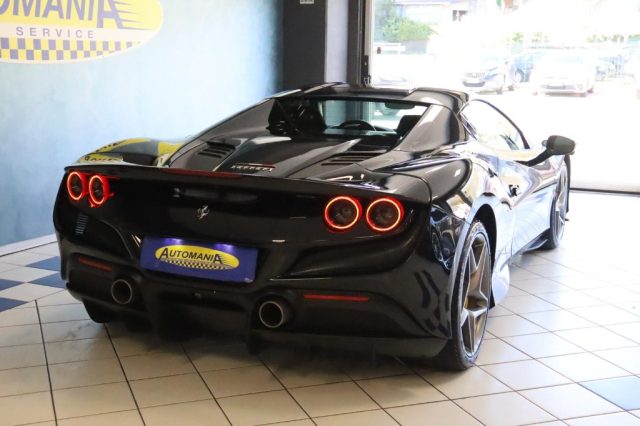 Ferrari F8 Spider + IVA - foto 4 di 4