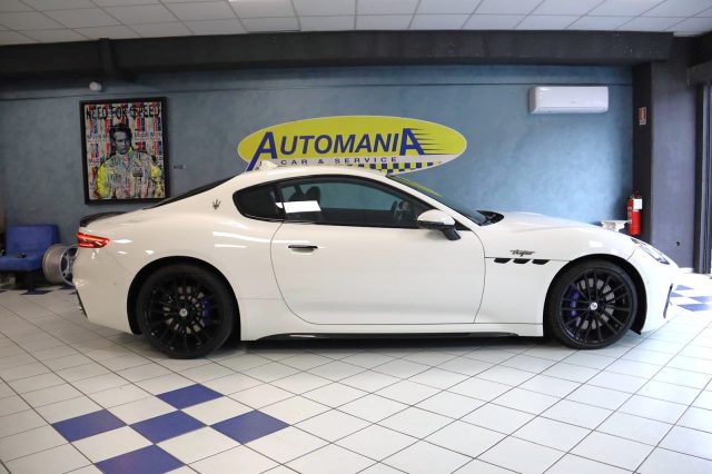 Maserati GranTurismo V6 550 CV AWD Trofeo IVA ESP., del 2025, 49.000 km, in vendita a Besozzo (VA)