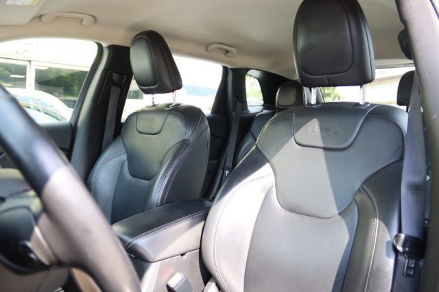 Jeep Cherokee 2.2 Mjt II 185 CV 4WD Active Drive I Longitude, del 2016, 140.000 km, in vendita a Besozzo (VA)