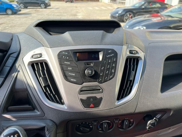 Ford Tourneo Custom 310 2.0 TDCi 130CV 6 POSTI N1 AUTOCARRO usato a BESOZZO