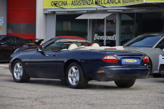 Jaguar XK8 4.0 Convertibile ASI / NO SUPERBOLLO - foto 2 di 4