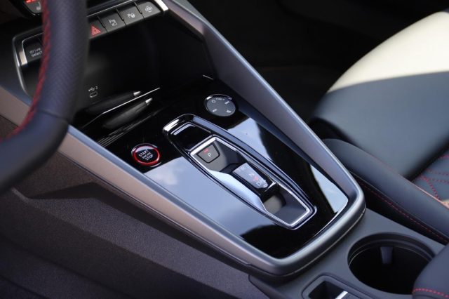 Audi S3 SPB TFSI 333 CV quattro S tronic sport attitude, del 2025, in vendita a Besozzo (VA)