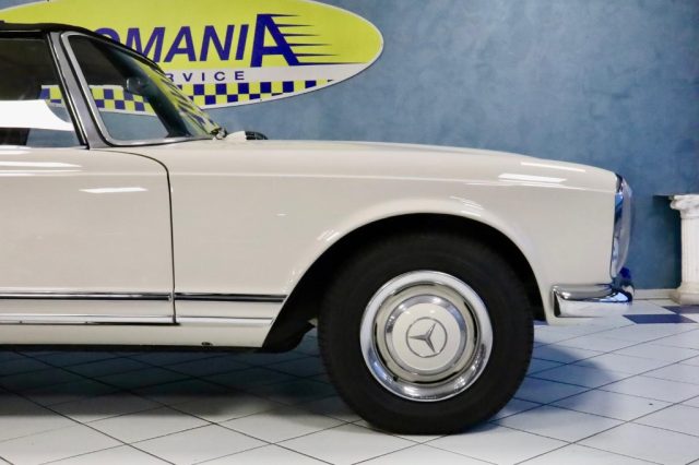 Mercedes-Benz SL 230 PAGODA TARGA ASI, del 1964, 3.000 km, in vendita a Besozzo (VA)