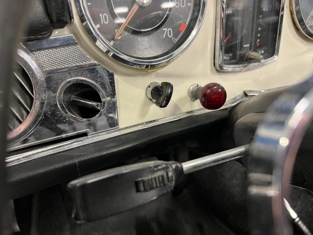 Mercedes-Benz SL 230 PAGODA TARGA ASI, del 1964, 3.000 km, in vendita a Besozzo (VA)