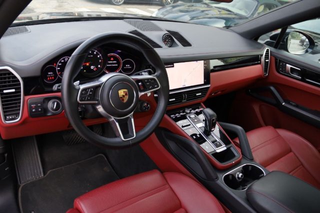 Porsche Cayenne Coupé 3.0 V6 IVA ESPOSTA, del 2022, 94.000 km, in vendita a Besozzo (VA)