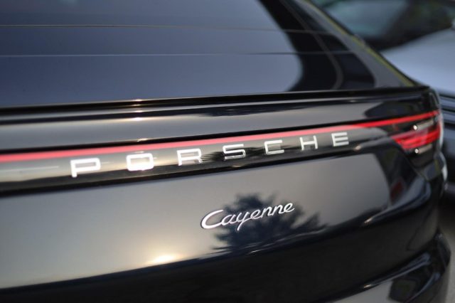 Porsche Cayenne Coupé 3.0 V6 IVA ESPOSTA usato a BESOZZO