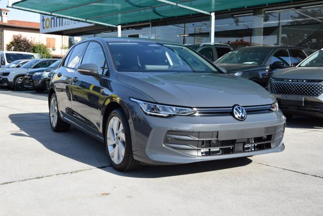 Volkswagen Golf VIII 1.5 TSI 150cv Life *FullOptionals*, del 2026, in vendita a Mazzano (BS)