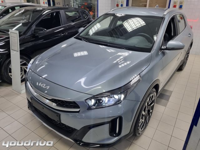 Kia XCeed 1.0 T-GDi + GPL 115 CV Business - foto 2 di 4