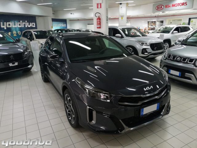 Kia XCeed 1.0 T-GDi 115 CV MHEV DCT Business - foto 2 di 4