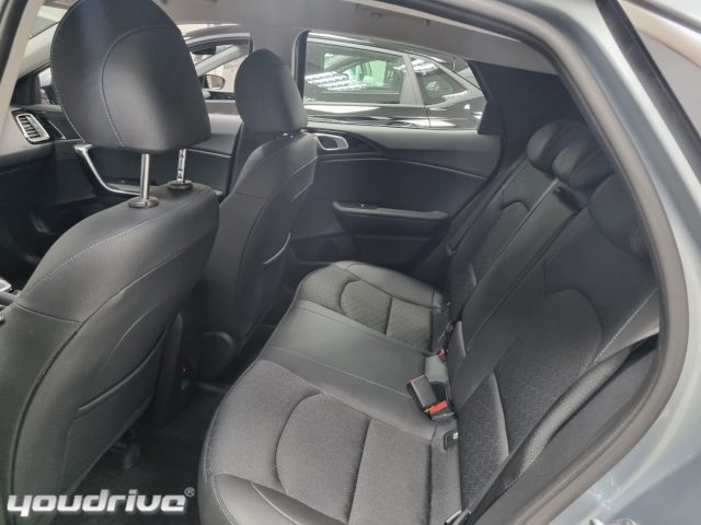 Kia XCeed 1.0 T-GDi 115 CV MHEV DCT Business - foto 3 di 4