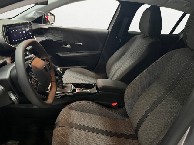 Peugeot 208 PureTech 100 Stop&Start 5 porte Allure KM 6.700, del 2025, 6.700 km, in vendita a Nola (NA)