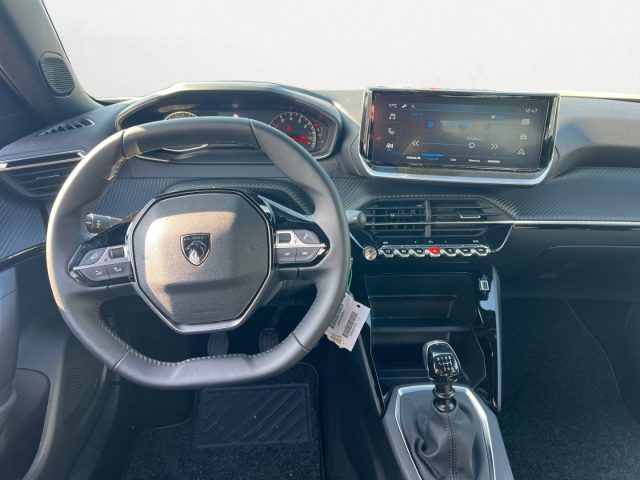 Peugeot 2008 PureTech 100 S&S Style KM0 km 0 a NOLA