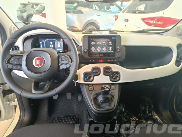 Fiat New Panda 1.0 FireFly S&S Hybrid Pandina KM0, del 2025, in vendita a Nola (NA)