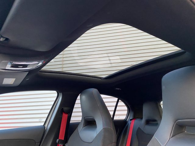Mercedes-Benz A 35 AMG 4Matic+ TETTO PANORAMICO APRIBILE, IVA ESPOSTA, del 2021, 50.000 km, in vendita a Sant Angelo In Vado (PU)
