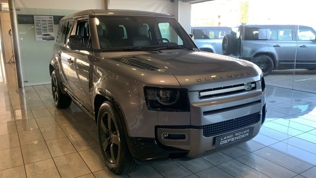 Land Rover Defender 110 3.0D I6 250 CV AWD X-Dynamic HSE IVA ESPOSTA - foto 2 di 4