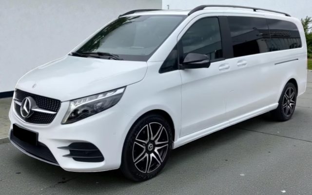 Mercedes-Benz V 300 d Automatic Premium AMG Extralong + IVA ESPOSTA - foto 2 di 4