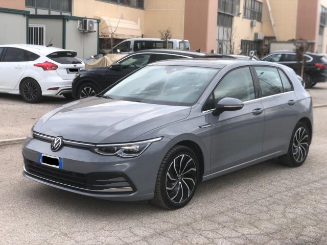 Volkswagen Golf 1.5 eTSI DSG Executive TETTO PANORAMICO VIRTUAL - foto 3 di 4