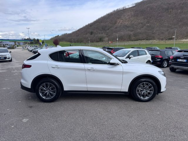 Alfa Romeo Stelvio 2.2 Turbodiesel perla 210 CV AT8 Q4 Super 4x4 4WD - foto 4 di 4