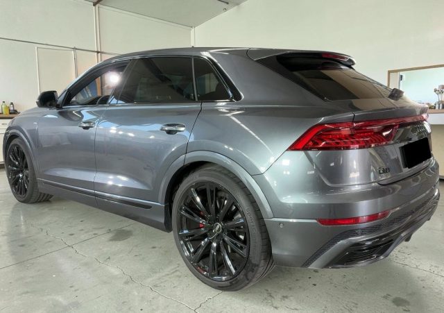 Audi Q8 50 TDI 286CV FULL S-line MATRIX IVA ESPOSTA ABT - foto 4 di 4